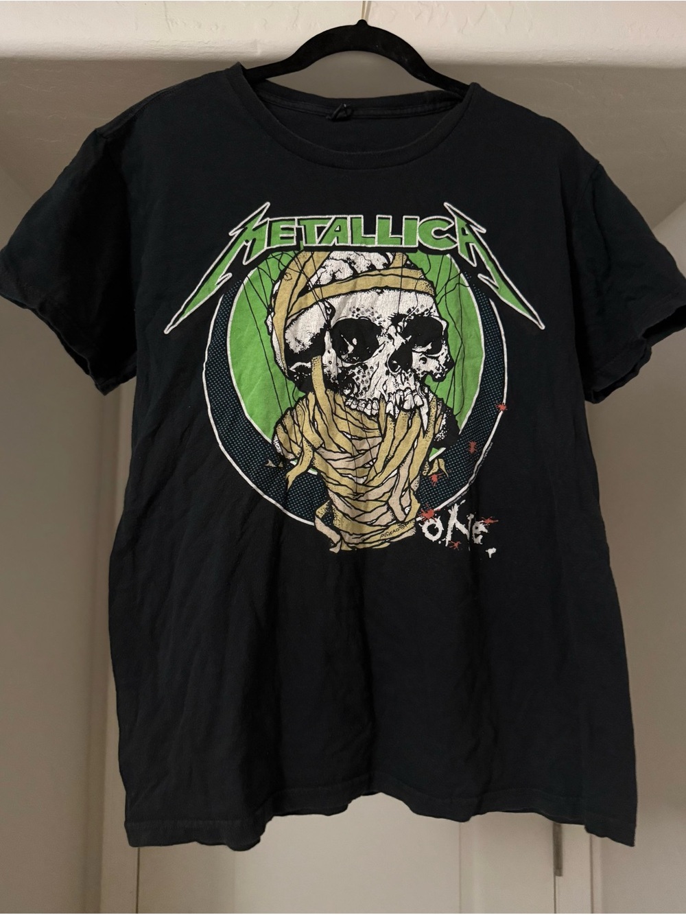 Metallica - One T-Shirt. Features a Skull Graphic with Green Accents (Medium)